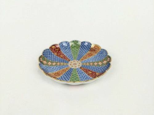 Chrysanthemum Pattern No. 5 Side Plate 16cm Hayashikuro Kiln Made in Japan