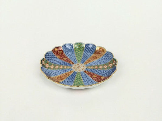 Chrysanthemum Pattern No. 5 Side Plate 16cm Hayashikuro Kiln Made in Japan